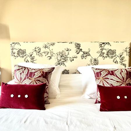 La Girarde Bed & Breakfast Saint-Quentin-de-Caplong Exterior photo